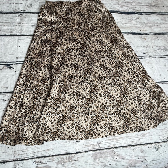 NWT Status by Chenault Leopard Print Midi Skirt Size S - Picture 6 of 10